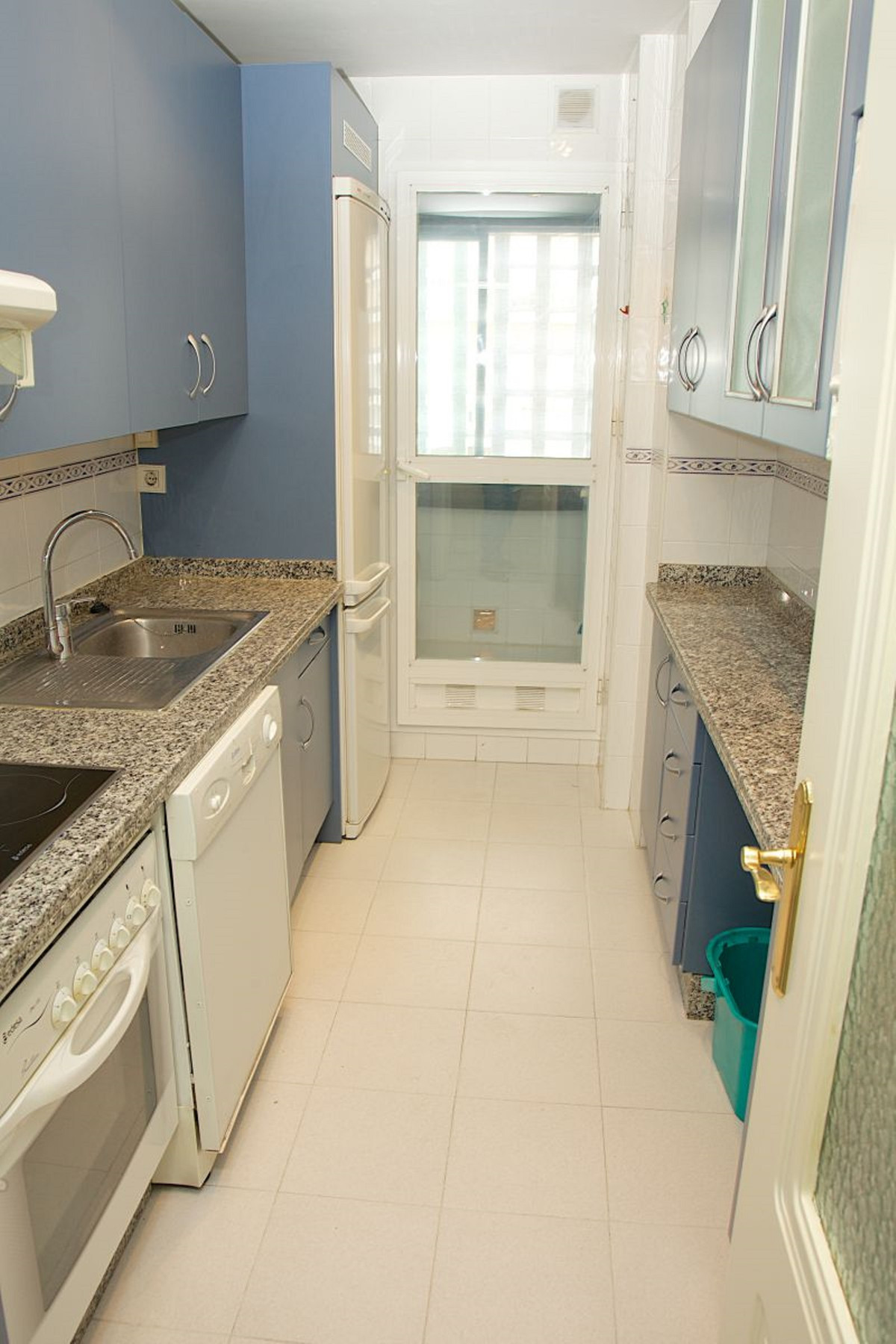 4 Bed, 3 Bath, ApartmentFor Sale, Nagüeles, Malaga