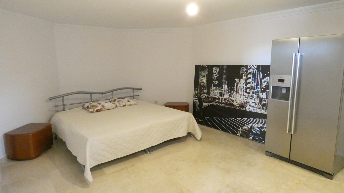 4 Bed, 4 Bath, HouseFor Sale, Los Flamingos, Malaga
