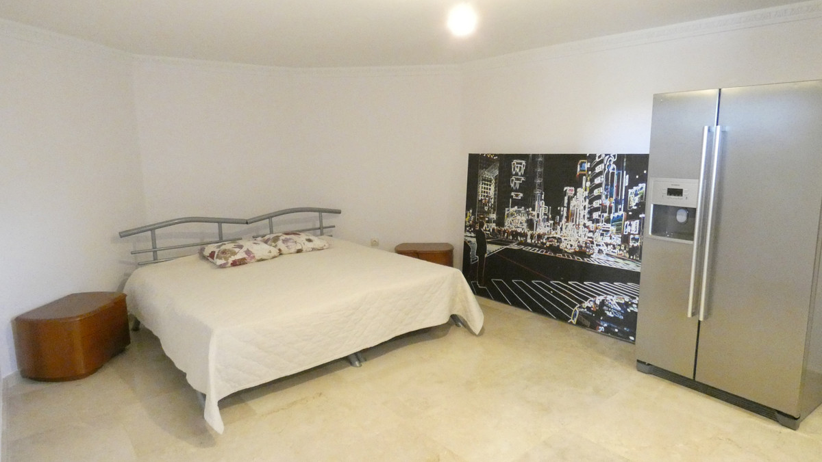 4 Bed, 4 Bath, HouseFor Sale, Los Flamingos, Malaga
