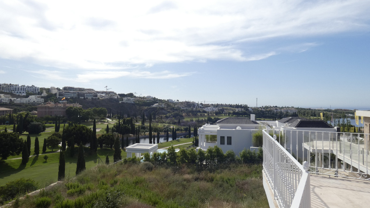 4 Bed, 4 Bath, HouseFor Sale, Los Flamingos, Malaga