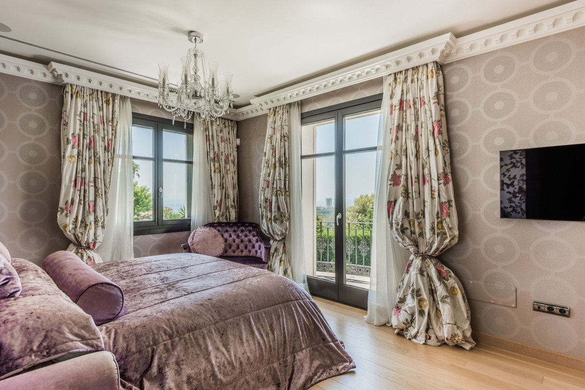 7 Bed, 9 Bath, HouseFor Sale, Hacienda Las Chapas, Malaga