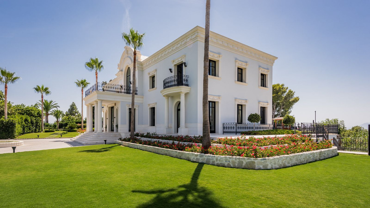 7 Bed, 9 Bath, HouseFor Sale, Hacienda Las Chapas, Malaga