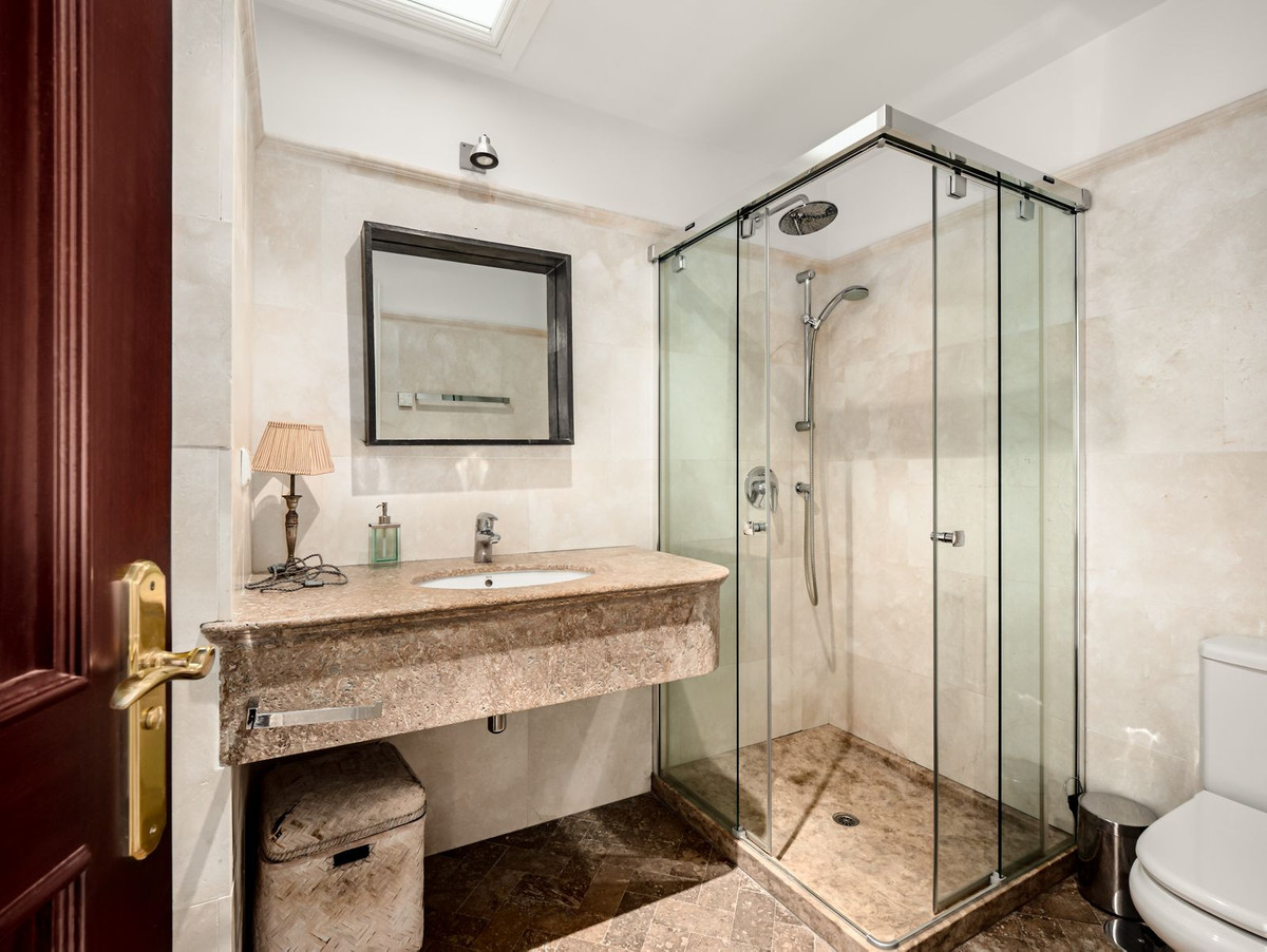 8 Bed, 8 Bath, HouseFor Sale, New Golden Mile, Malaga