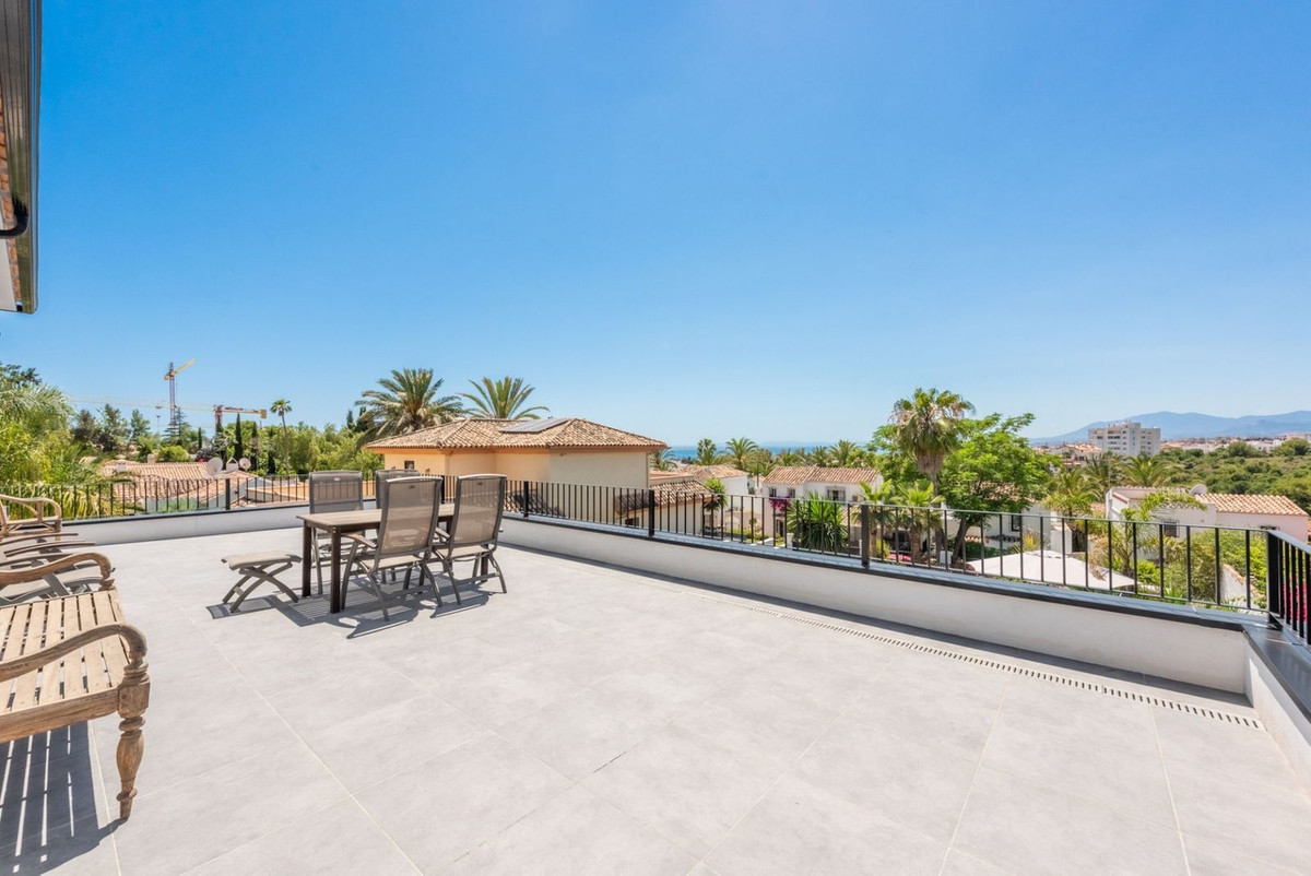 3 Bed, 3 Bath, HouseFor Sale, Río Real, Malaga