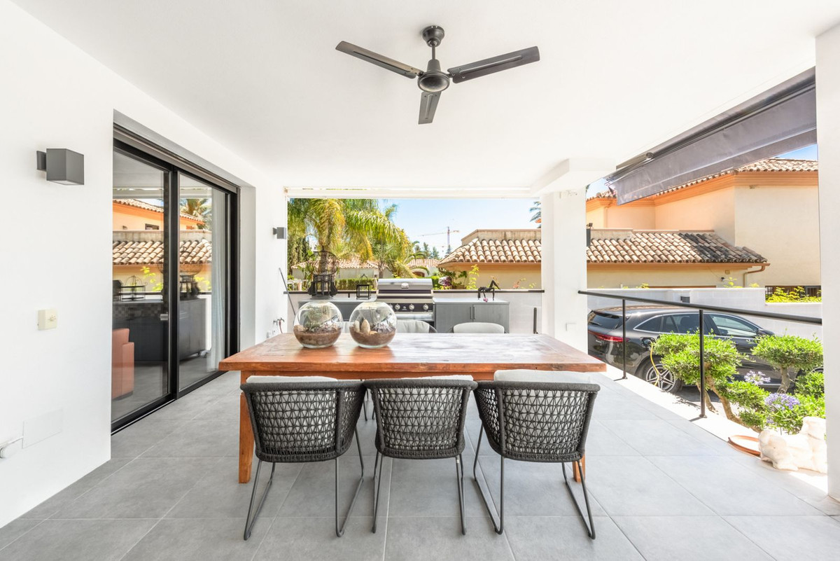 3 Bed, 3 Bath, HouseFor Sale, Río Real, Malaga