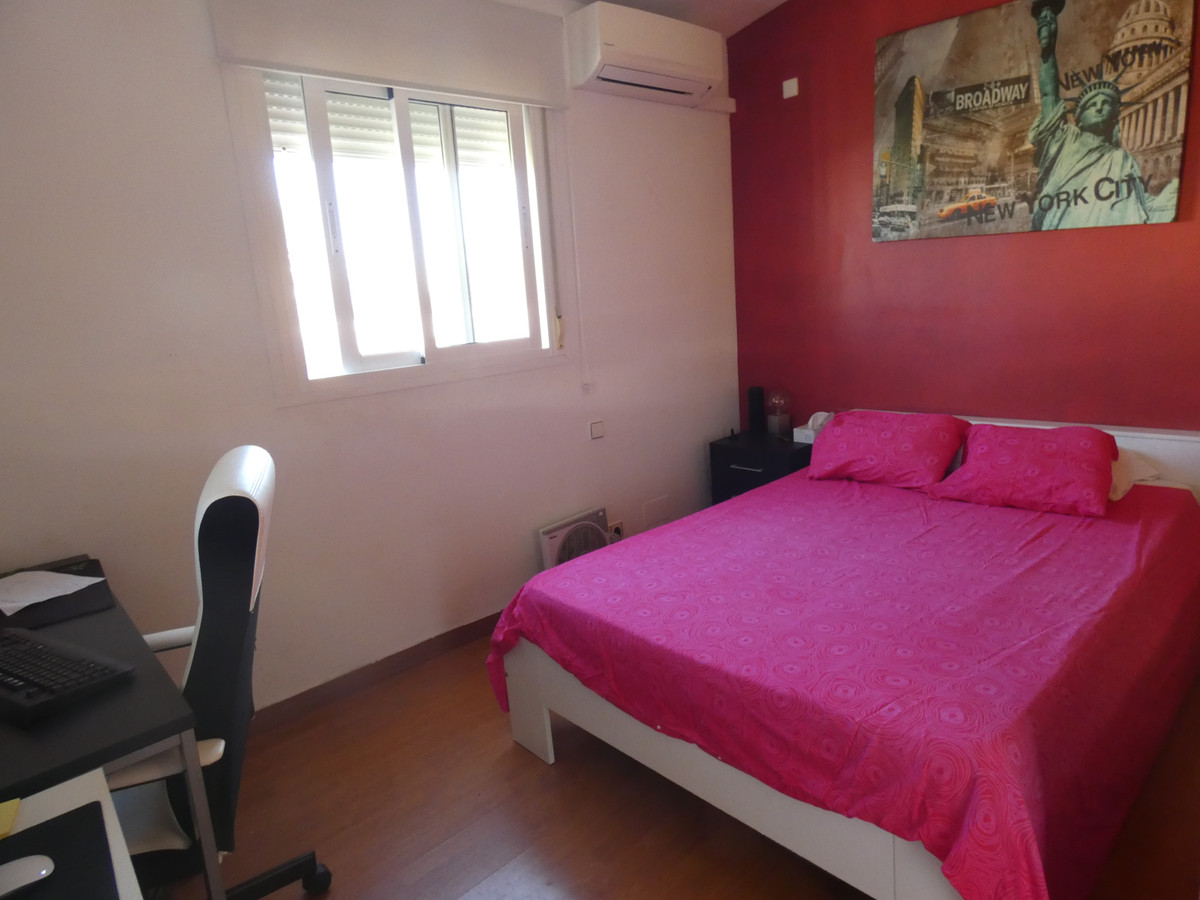 5 Bed, 3 Bath, HouseFor Sale, San Pedro de Alcantara, Malaga