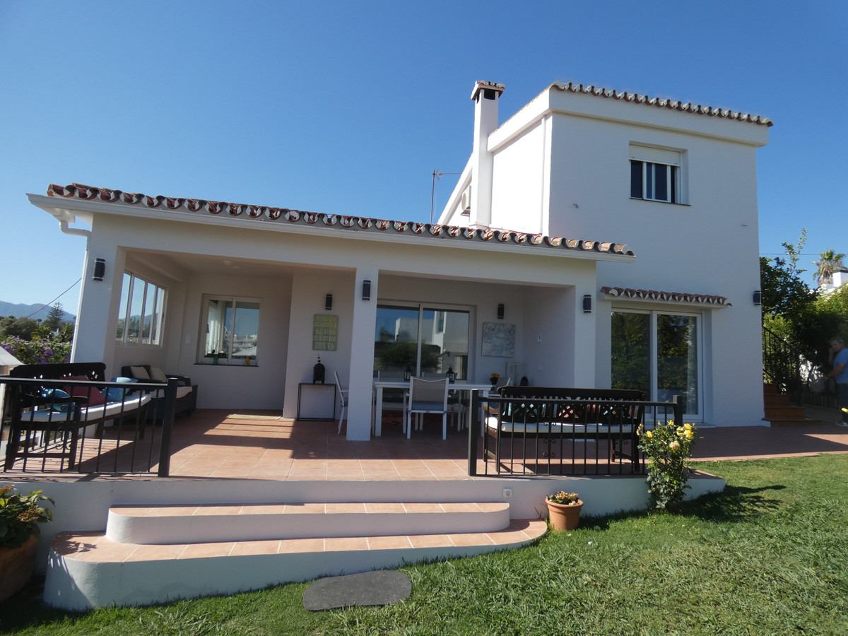5 Bed, 3 Bath, HouseFor Sale, San Pedro de Alcantara, Malaga