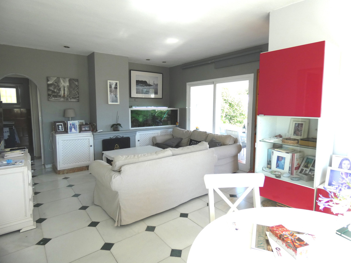 5 Bed, 3 Bath, HouseFor Sale, San Pedro de Alcantara, Malaga