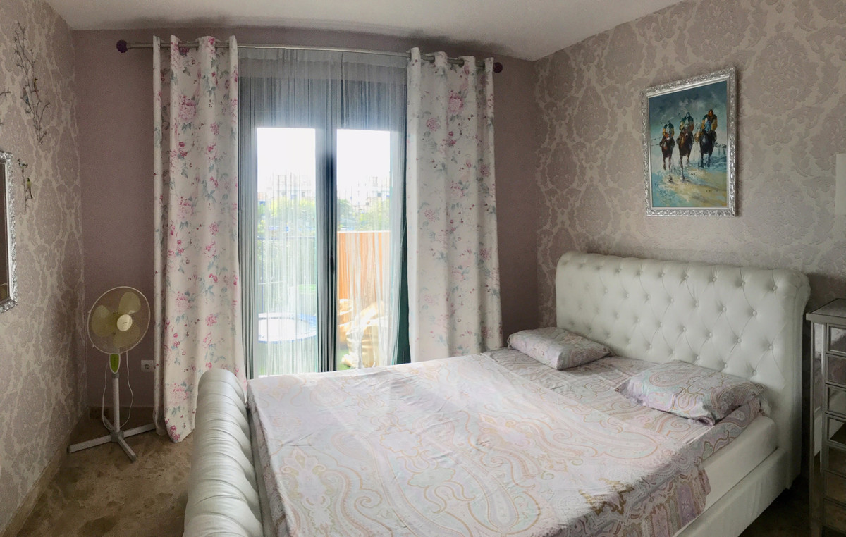 3 Bed, 3 Bath, ApartmentFor Sale, San Pedro de Alcantara, Malaga