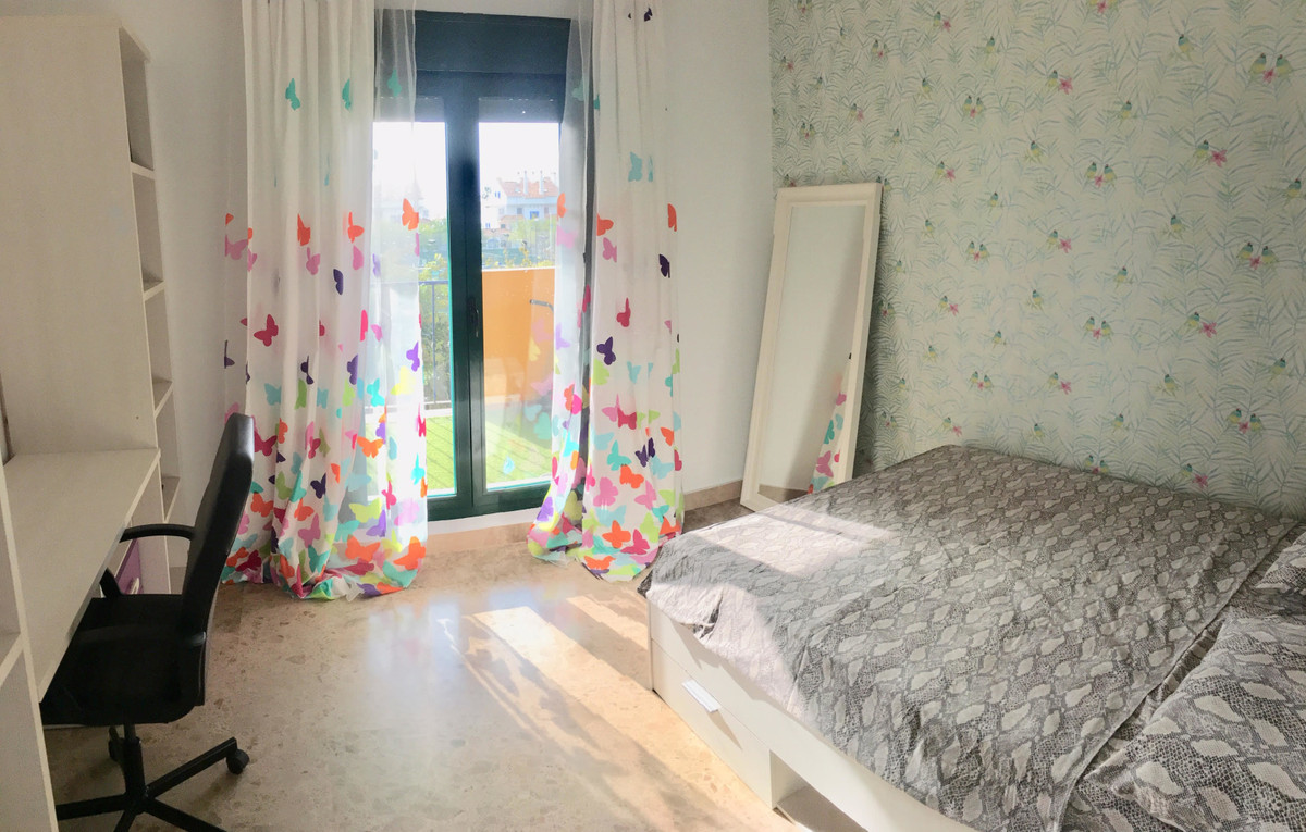 3 Bed, 3 Bath, ApartmentFor Sale, San Pedro de Alcantara, Malaga