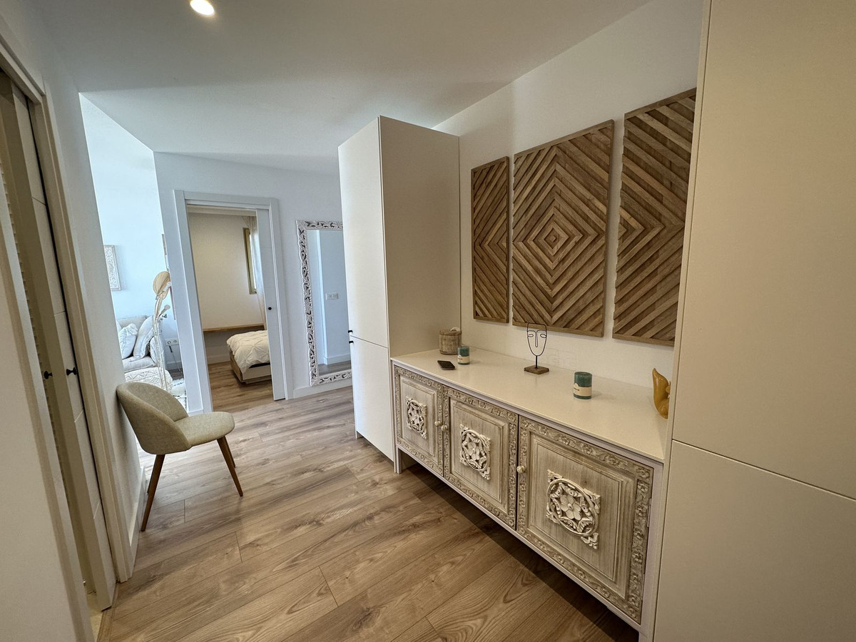 3 Bed, 2 Bath, ApartmentFor Sale, Marbella, Malaga