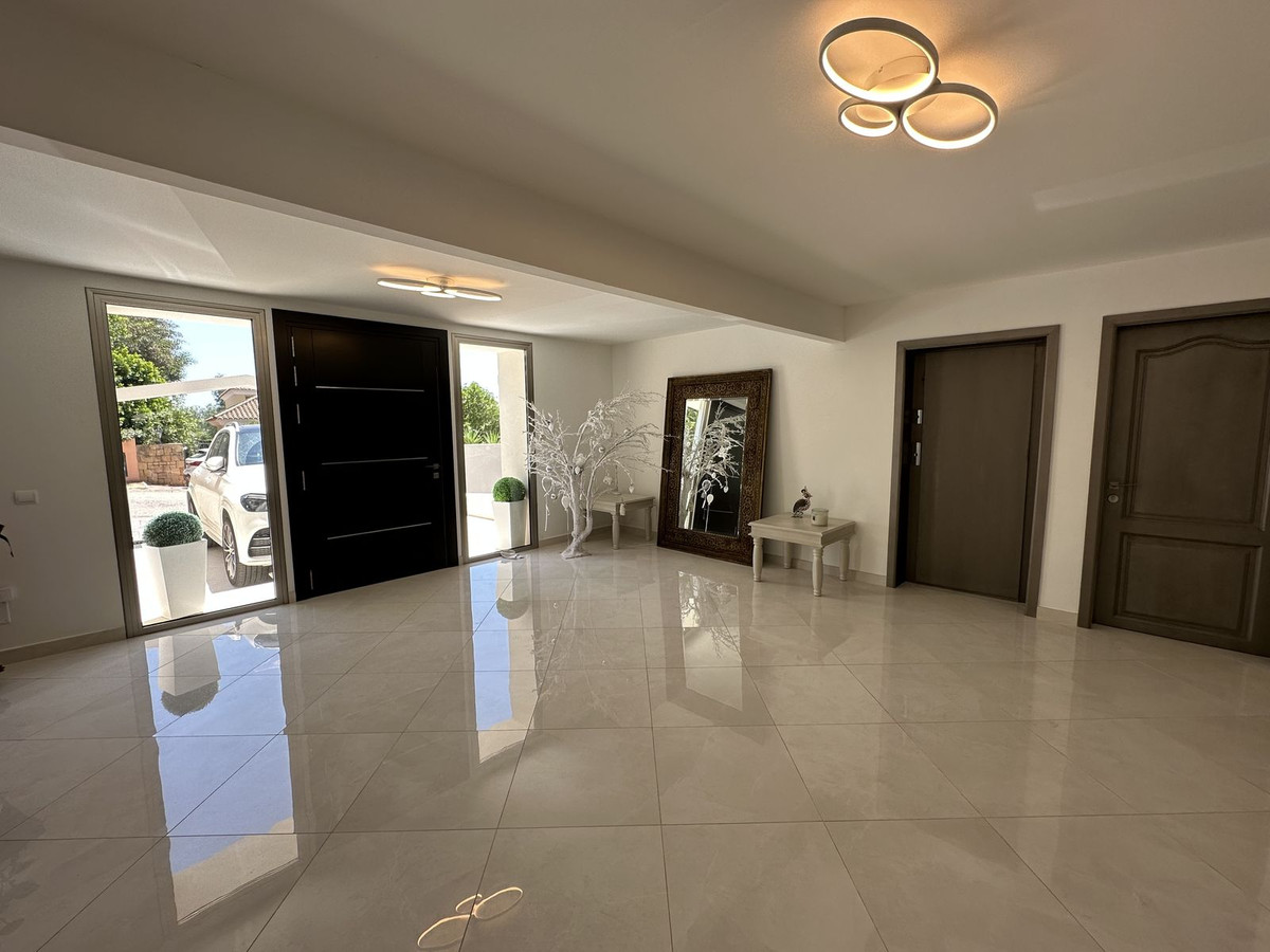 5 Bed, 5 Bath, HouseFor Sale, Sotogrande Alto, Cadiz