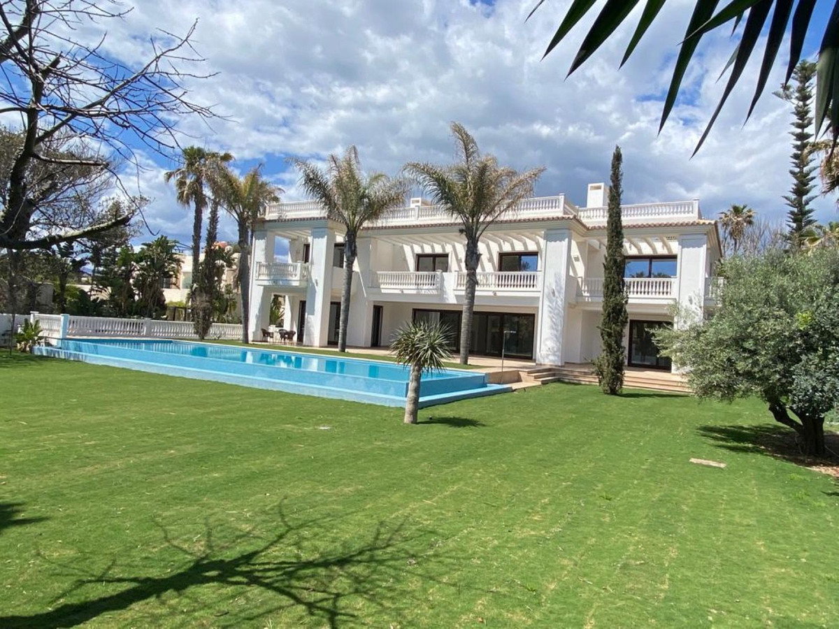 6 Bed, 8 Bath, HouseFor Sale, Guadalmina Baja, Malaga