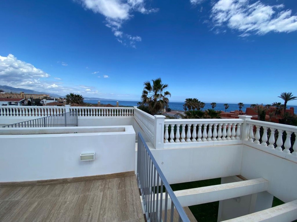6 Bed, 8 Bath, HouseFor Sale, Guadalmina Baja, Malaga