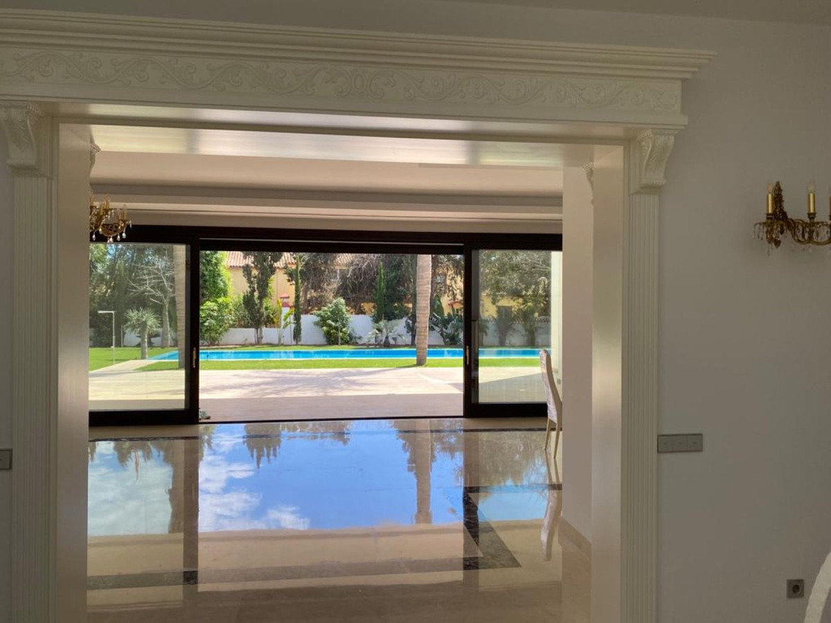 6 Bed, 8 Bath, HouseFor Sale, Guadalmina Baja, Malaga