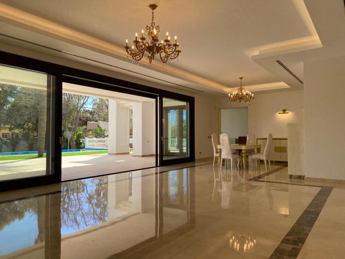 6 Bed, 8 Bath, HouseFor Sale, Guadalmina Baja, Malaga