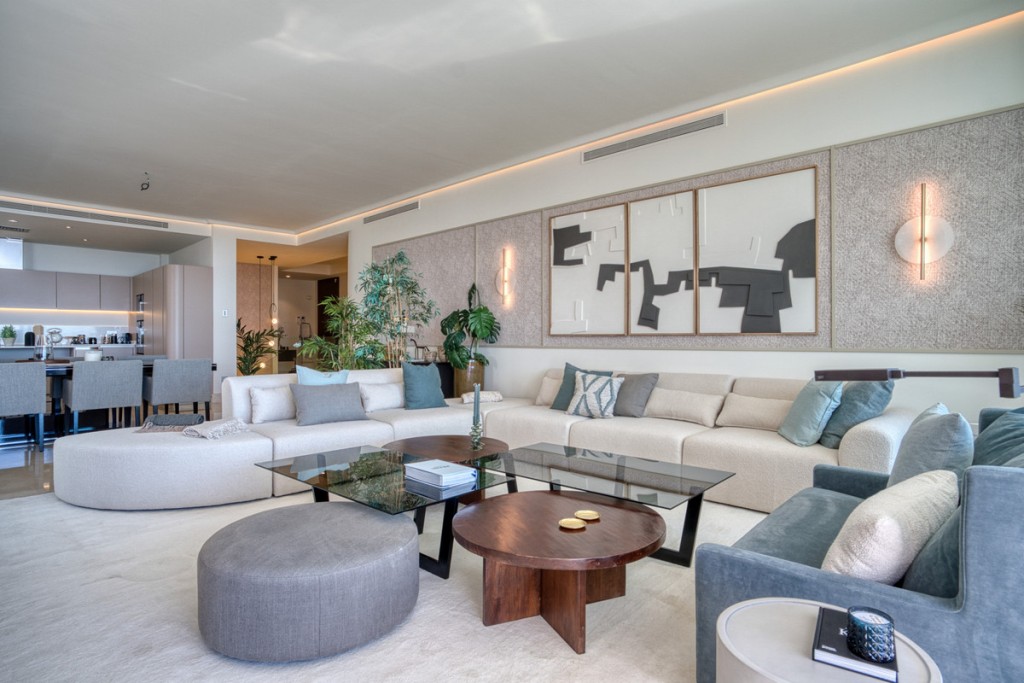 4 Bed, 4 Bath, ApartmentFor Sale, Golden Mile, Malaga