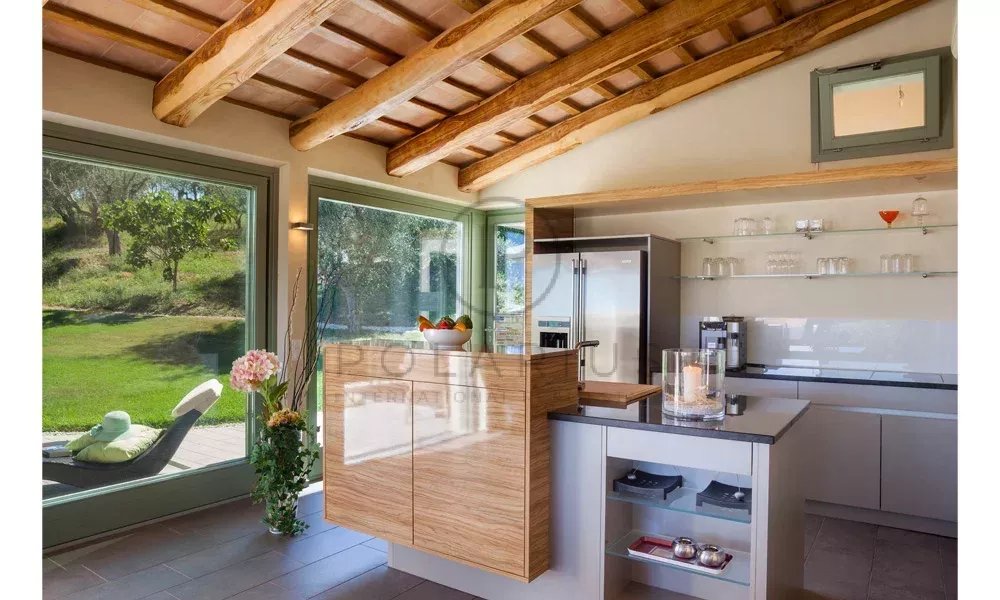 7 Bed, 7 Bath, HouseFor Sale, Monte San Vito, Ancona