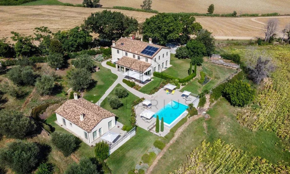 7 Bed, 7 Bath, HouseFor Sale, Monte San Vito, Ancona