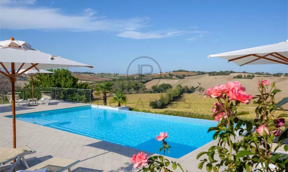 7 Bed, 7 Bath, HouseFor Sale, Monte San Vito, Ancona