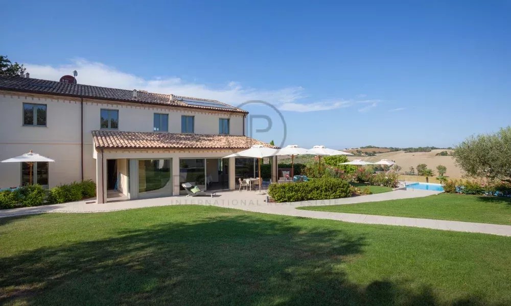 7 Bed, 7 Bath, HouseFor Sale, Monte San Vito, Ancona
