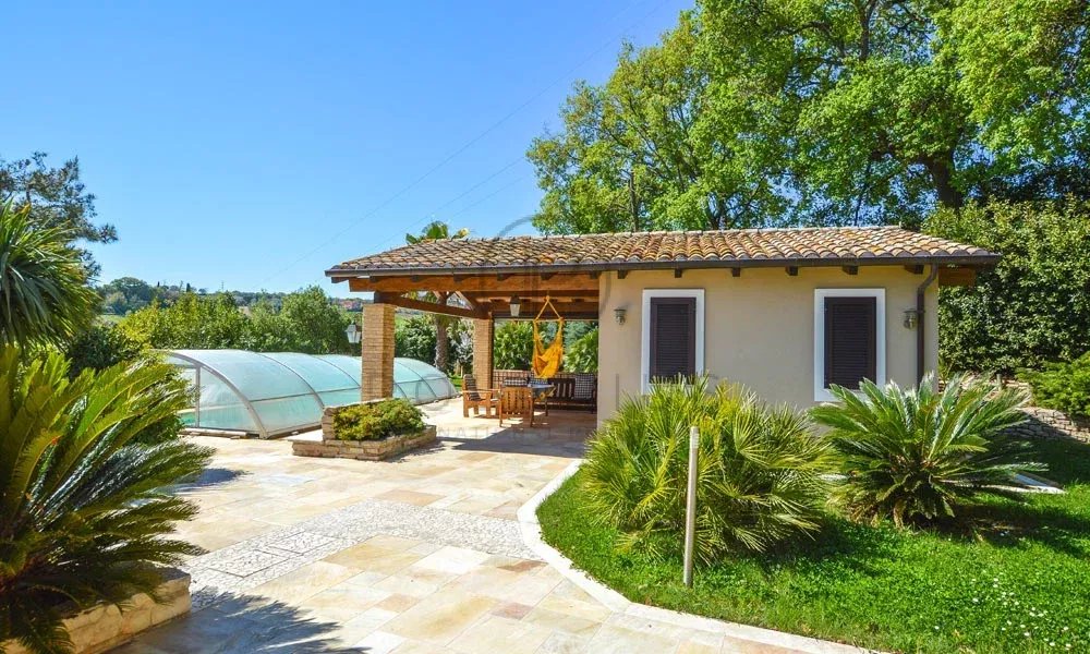 4 Bed, 4 Bath, HouseFor Sale, Lapedona, Ferme