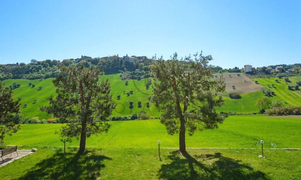 4 Bed, 4 Bath, HouseFor Sale, Lapedona, Ferme