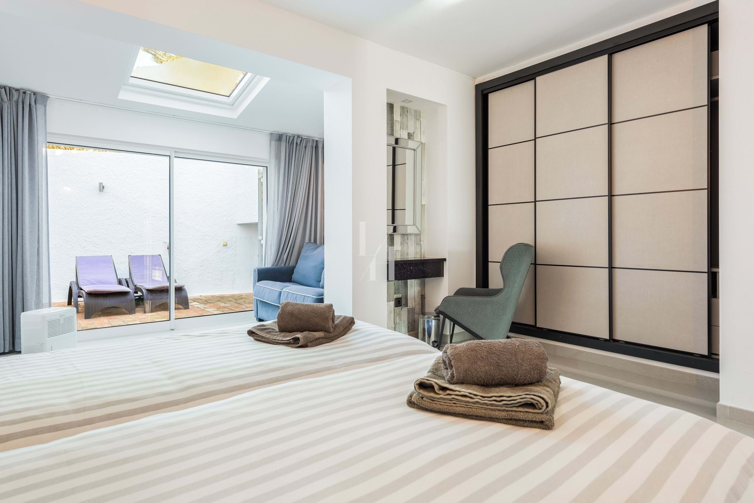 2 Bed, 2 Bath, HouseFor Sale, Praia da Luz, Lagos, Faro, 8600-163