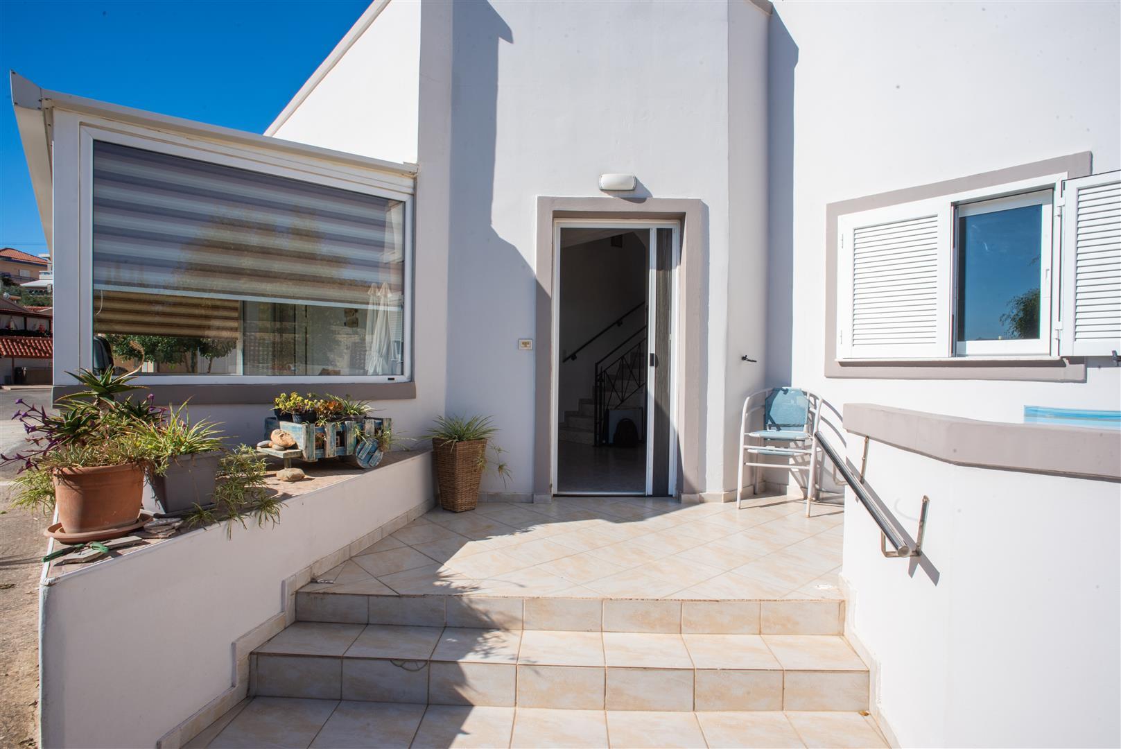 2 Bed, 2 Bath, HouseFor Sale, Chania, Crete
