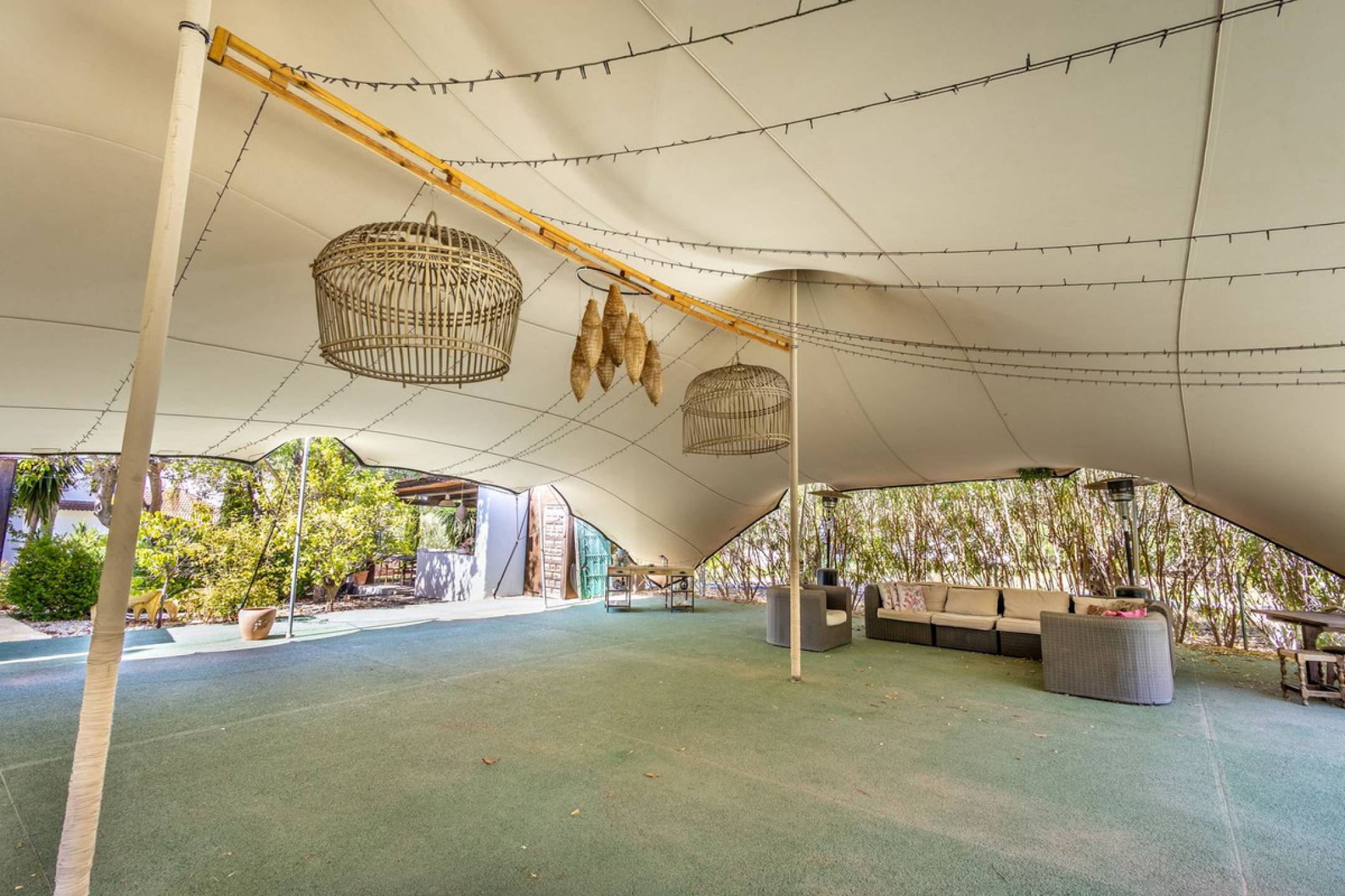 Commercial Property, For Sale Commercial Property, For Sale