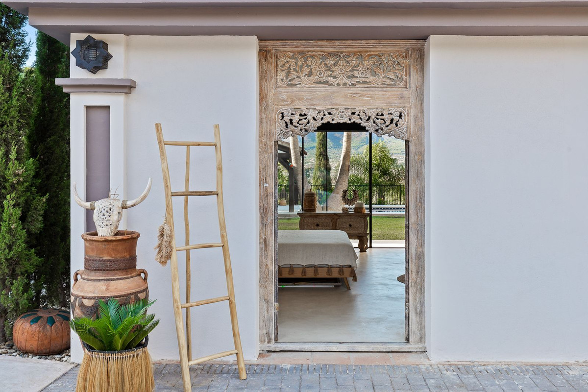 4 Bed, 4 Bath, HouseFor Sale, Alhaurin el Grande, Malaga