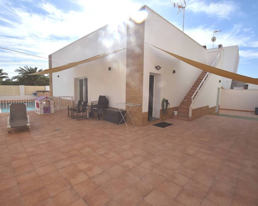 3 Bed, 2 Bath, HouseFor Sale, Almoradi, Alicante