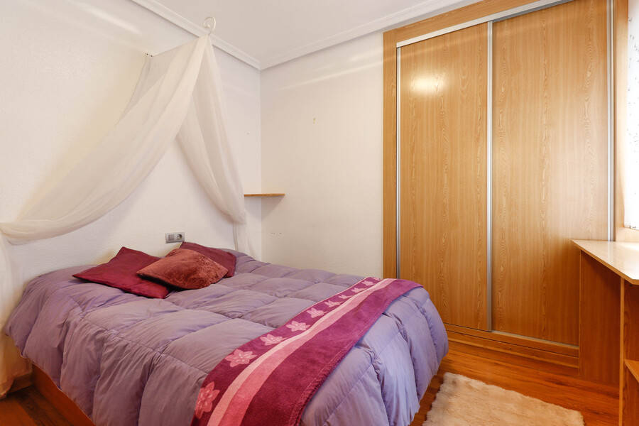 3 Bed, 2 Bath, ApartmentFor Sale, Torrevieja, Alicante