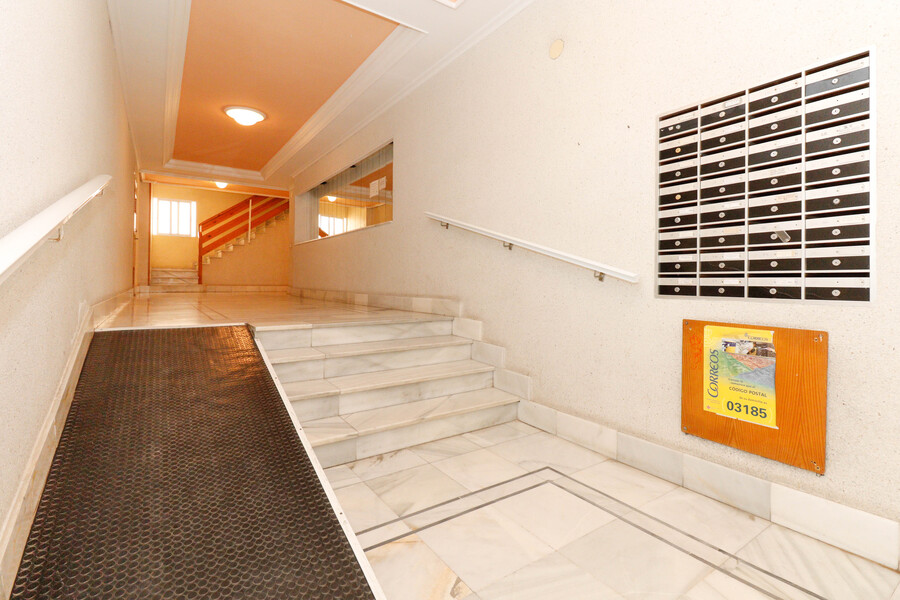 3 Bed, 2 Bath, ApartmentFor Sale, Torrevieja, Alicante