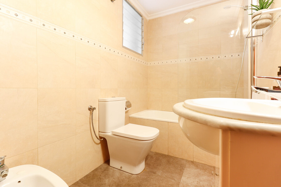 3 Bed, 2 Bath, ApartmentFor Sale, Torrevieja, Alicante