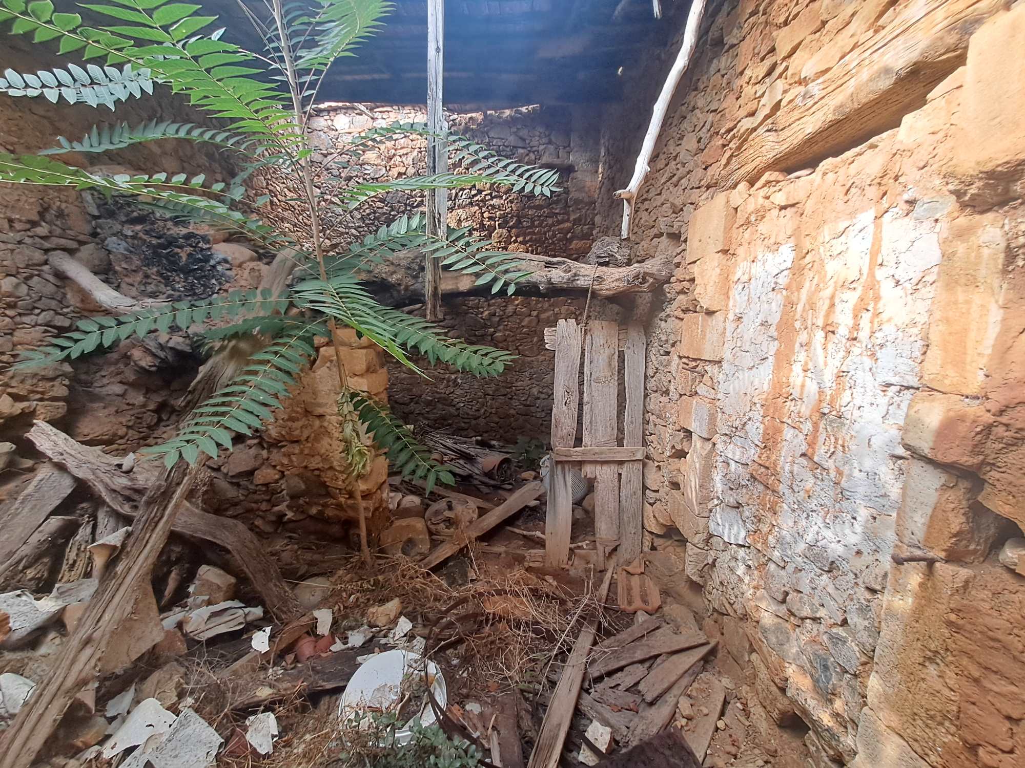 3 Bed, 1 Bath, HouseFor Sale, Chania, Crete, 73008