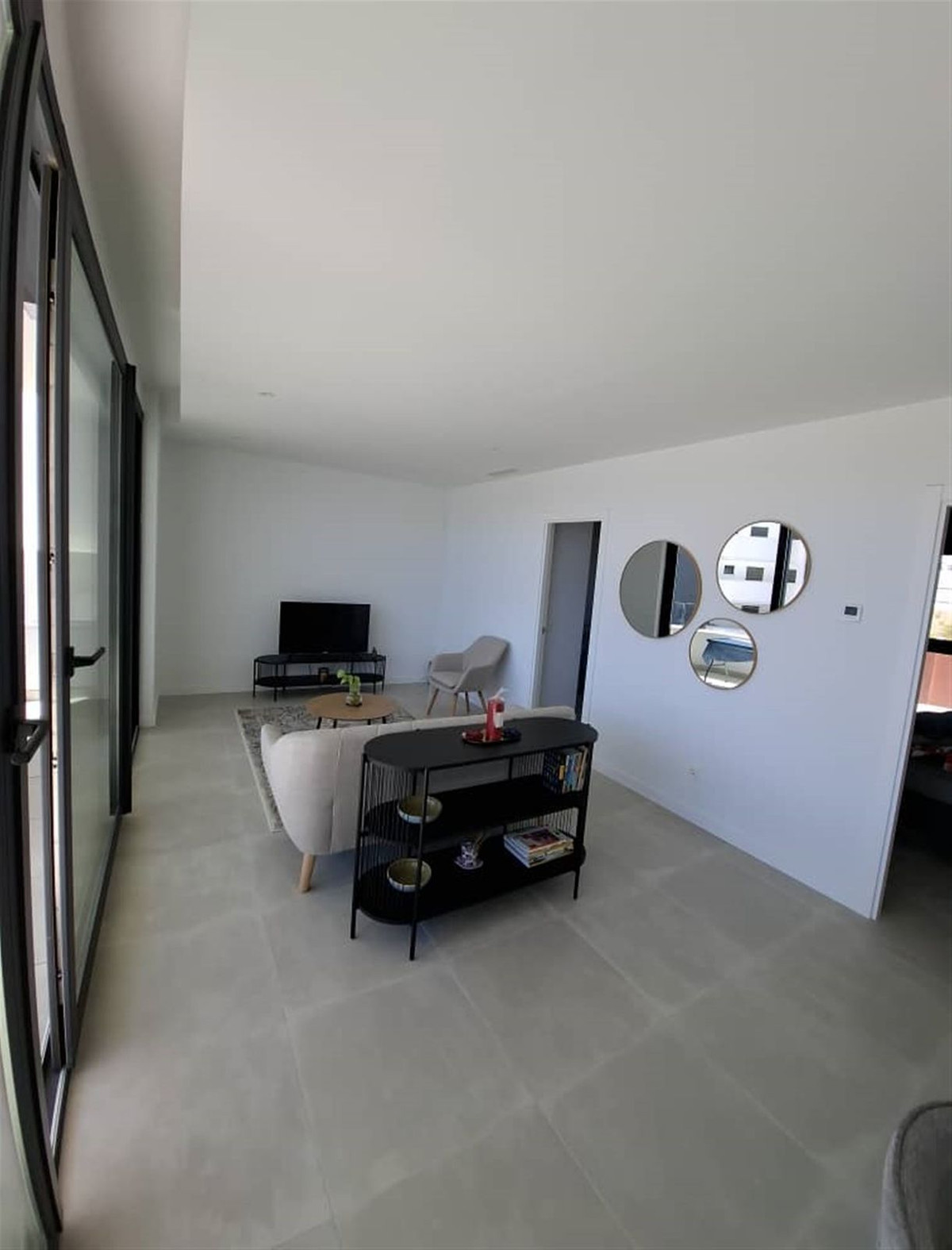 2 Bed, 2 Bath, ApartmentFor Sale, Fuengirola, Malaga, 29640