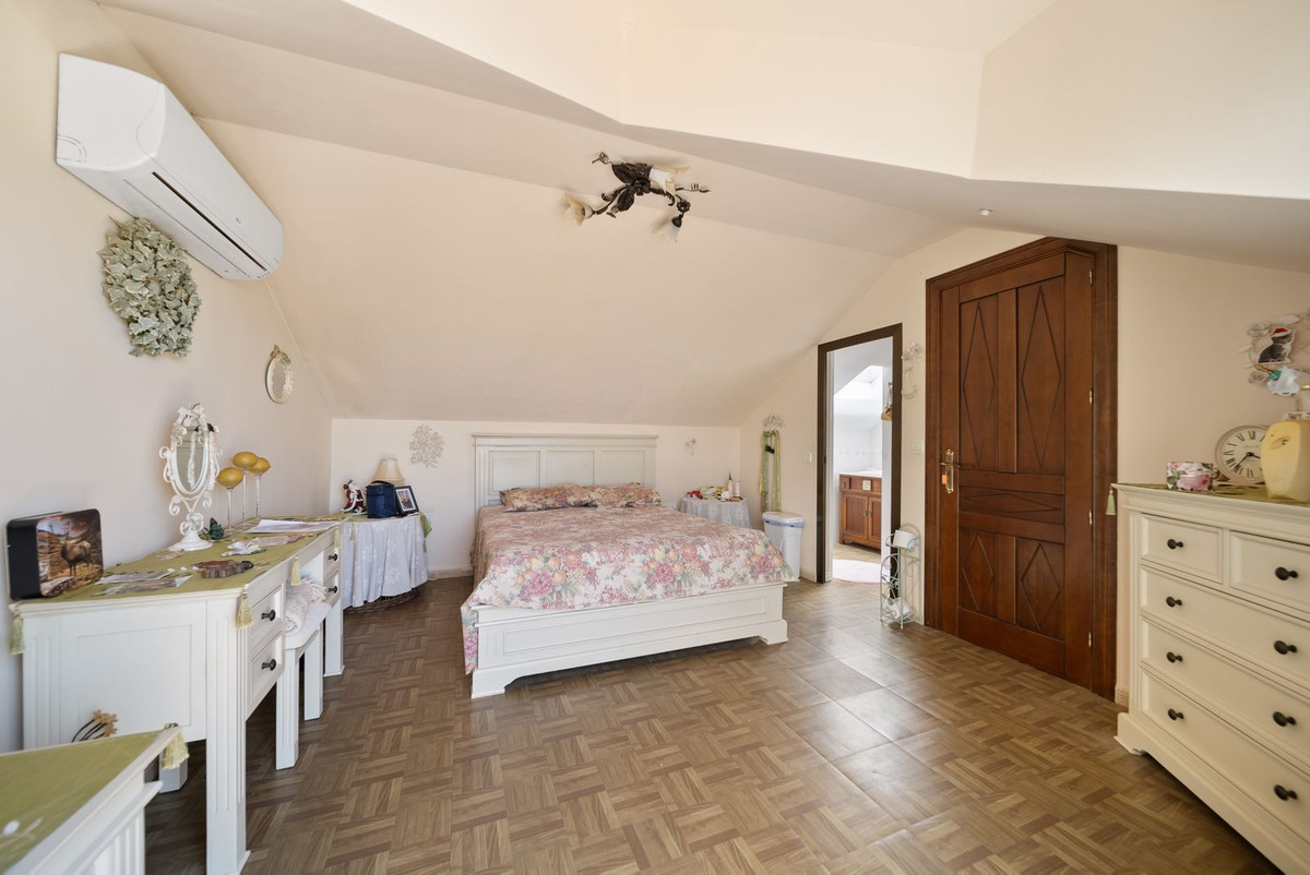 6 Bed, 5 Bath, HouseFor Sale, Benalmadena, Malaga, 29630