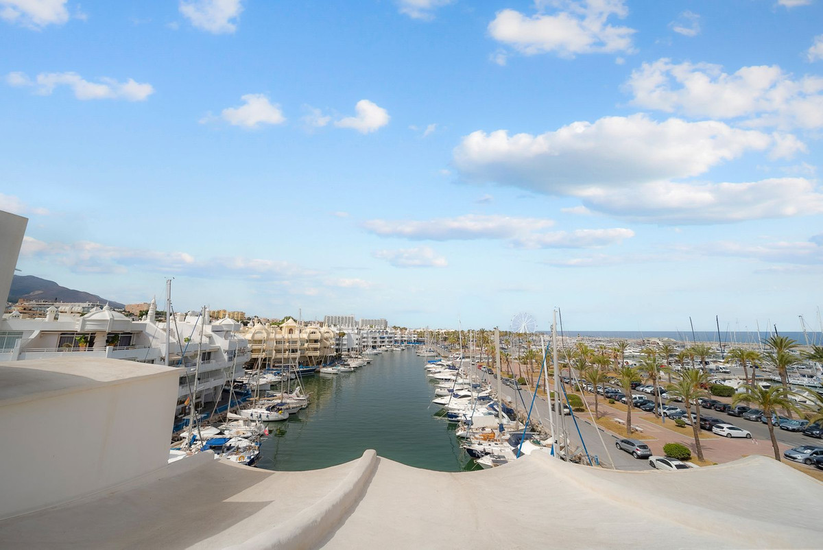 4 Bed, 4 Bath, ApartmentFor Sale, Benalmadena, Malaga, 29630