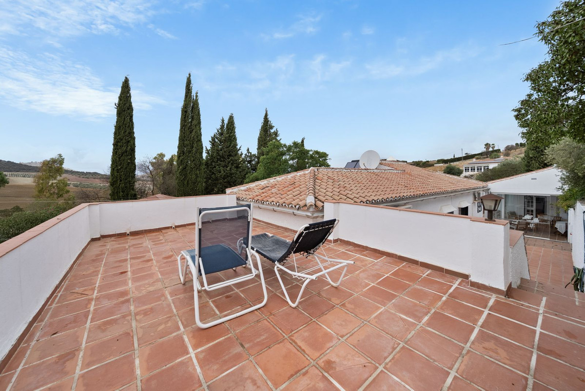 4 Bed, 3 Bath, HouseFor Sale, Almogía, Malaga, 29150