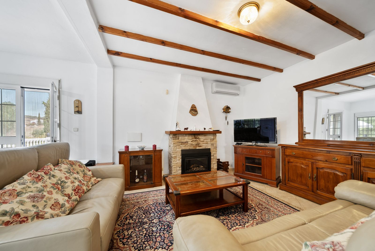 4 Bed, 3 Bath, HouseFor Sale, Almogía, Malaga, 29150