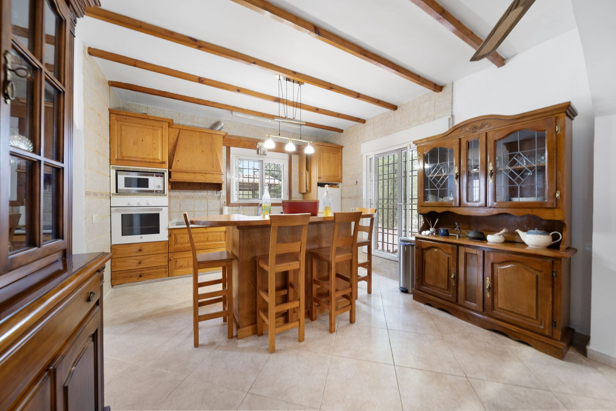 4 Bed, 3 Bath, HouseFor Sale, Almogía, Malaga, 29150