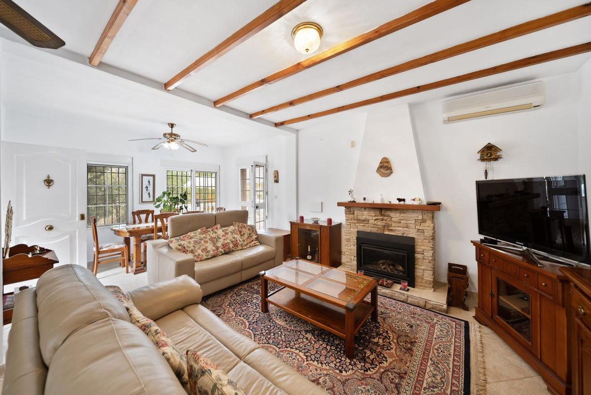 4 Bed, 3 Bath, HouseFor Sale, Almogía, Malaga, 29150