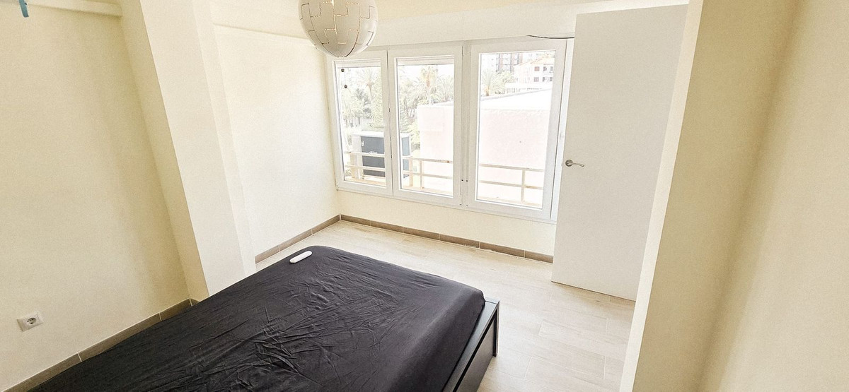 2 Bed, 1 Bath, ApartmentFor Sale, Benalmadena, Malaga, 29630