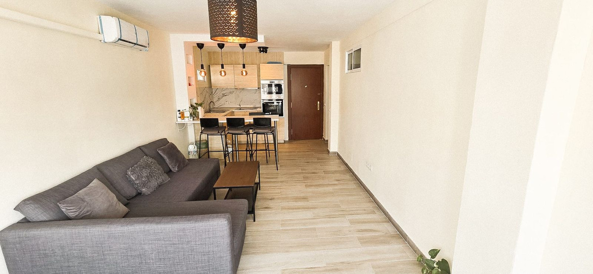 2 Bed, 1 Bath, ApartmentFor Sale, Benalmadena, Malaga, 29630