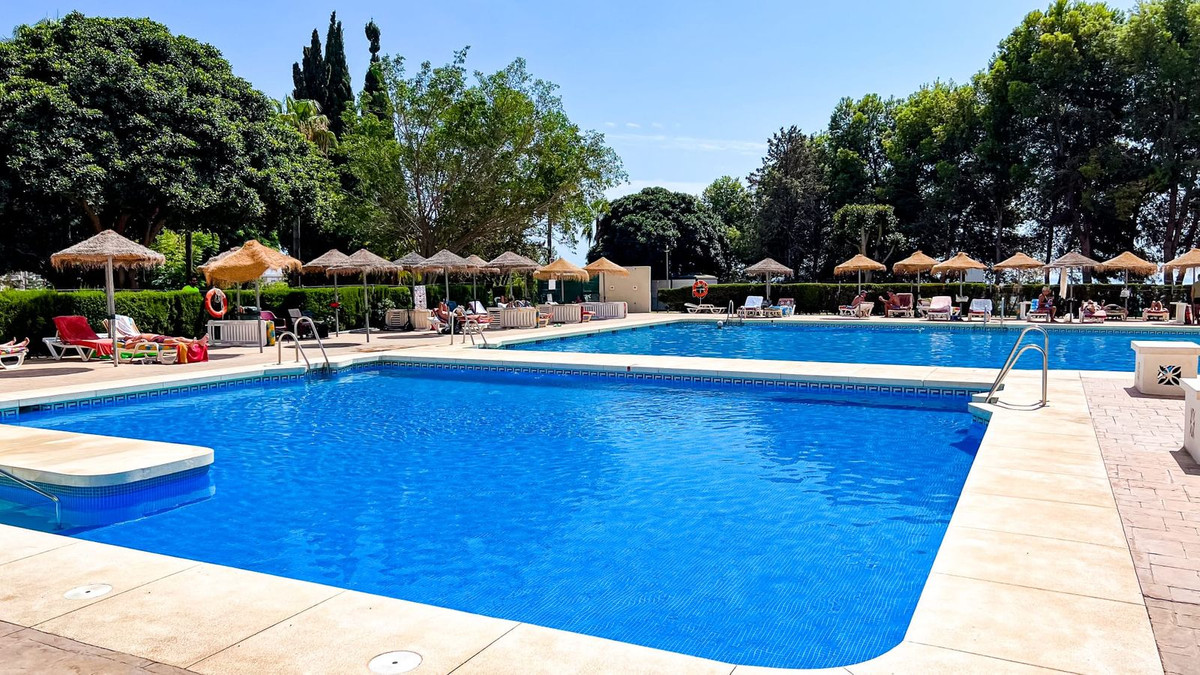 1 Bed, 1 Bath, ApartmentFor Sale, Benalmadena, Malaga, 29630