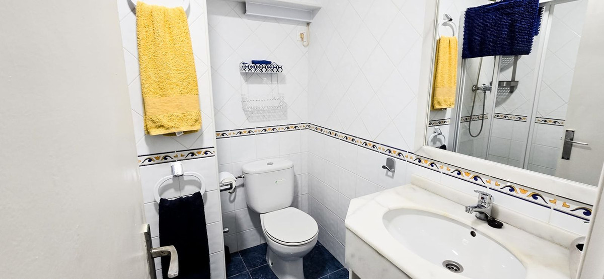 1 Bed, 1 Bath, ApartmentFor Sale, Benalmadena, Malaga, 29630
