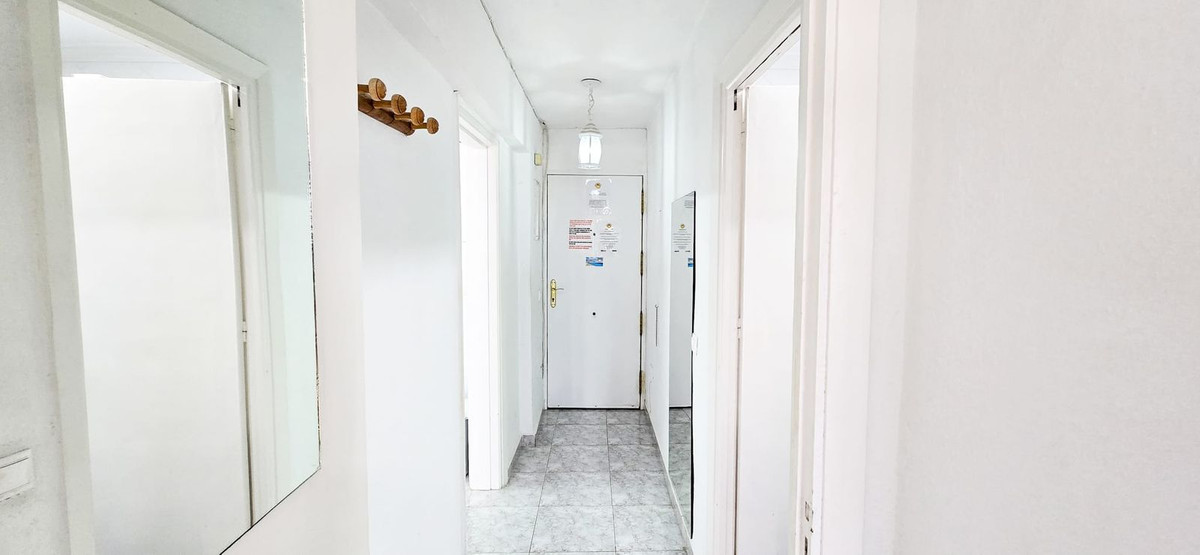 1 Bed, 1 Bath, ApartmentFor Sale, Benalmadena, Malaga, 29630