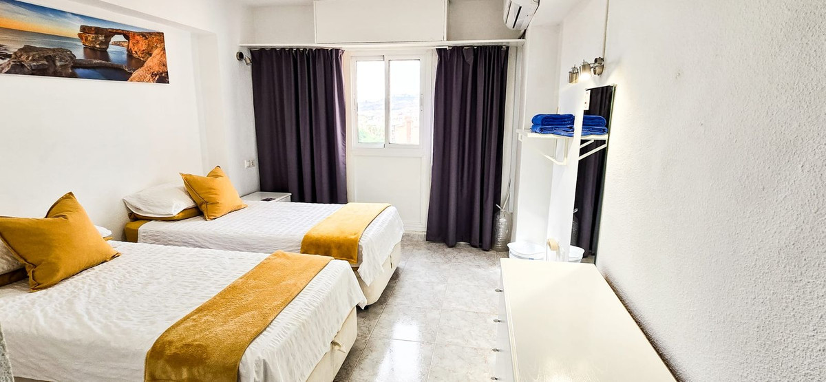 1 Bed, 1 Bath, ApartmentFor Sale, Benalmadena, Malaga, 29630