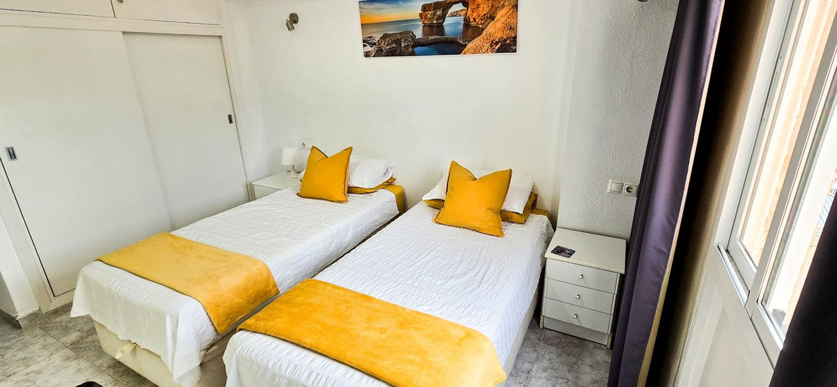 1 Bed, 1 Bath, ApartmentFor Sale, Benalmadena, Malaga, 29630